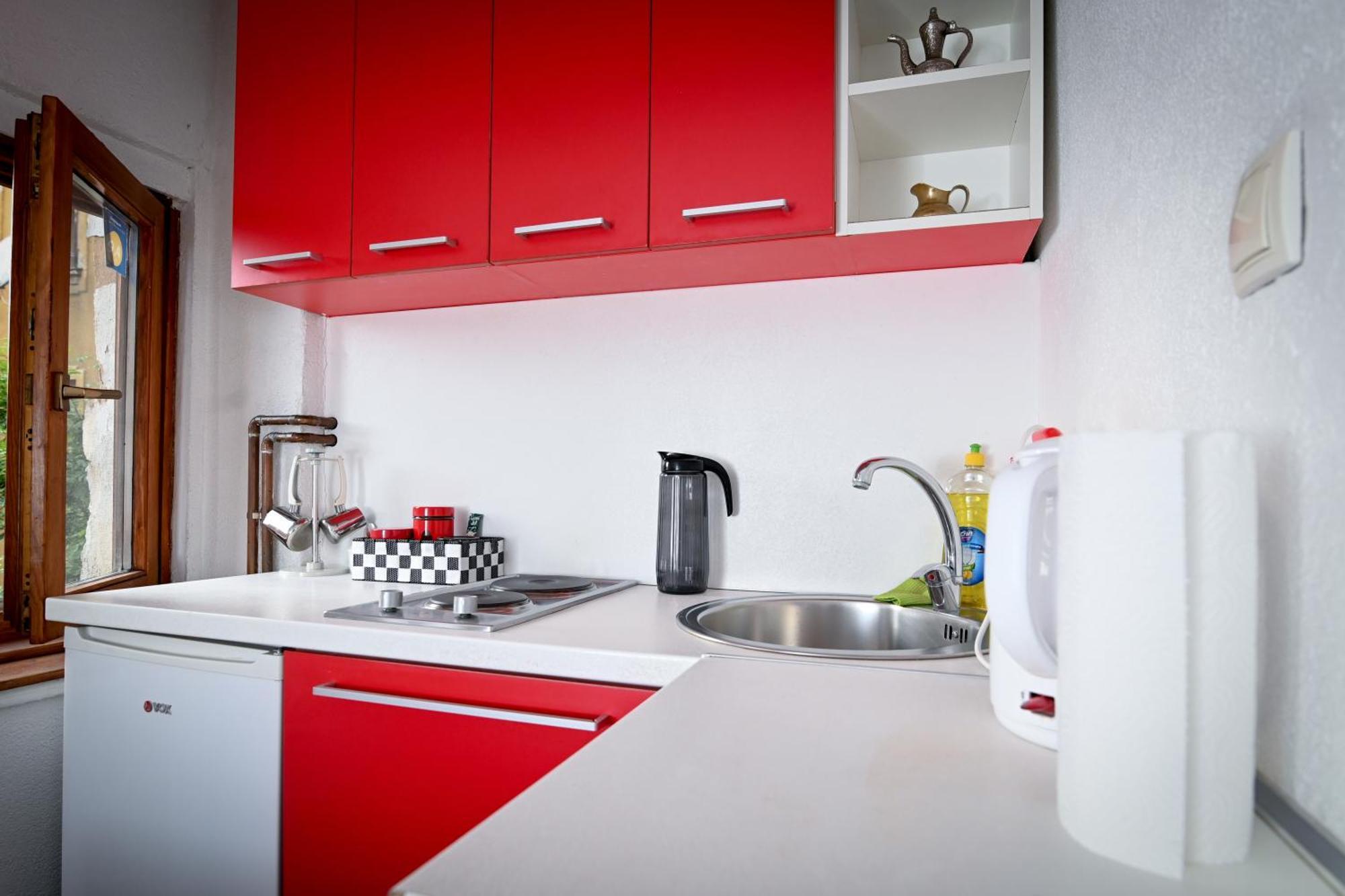 Old Town Whisper Apartment